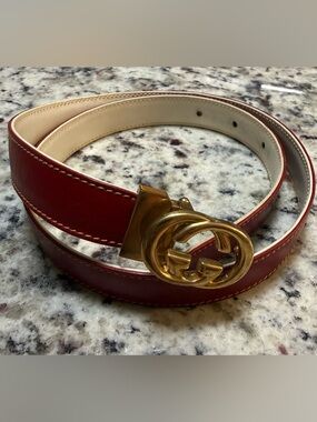 Gucci Leather Women's Belt with Gold Double-Ring Buckle